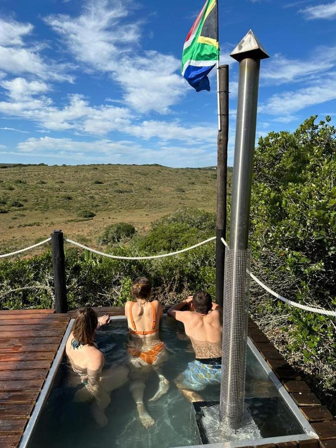 Ostrich Cottage At Les Wings Private Game Farm Groot-Jongensfontein Bagian luar foto